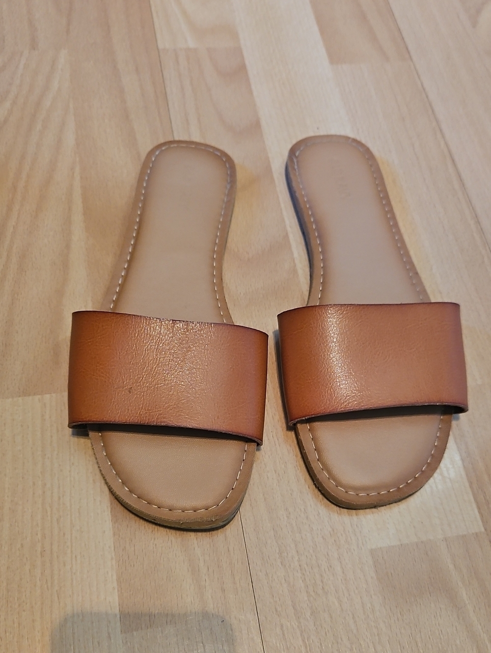 Old Navy Women's Slide Sandals in Cognac Size 9.5